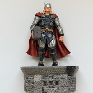 Marvel Comic Thor Visit 8" Action Figure with base